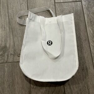 Lululemon bag